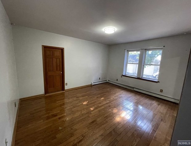 229 Anderson St, Hackensack, NJ 07601