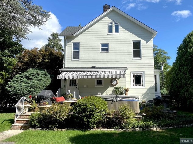 55 Sheridan Ave, Ho Ho Kus, NJ 07423