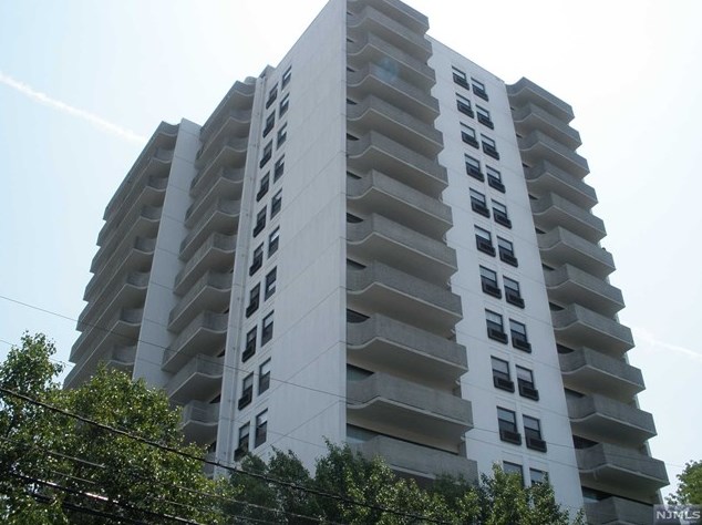 1600 Center Ave #4h, West Fort Lee, NJ 07024
