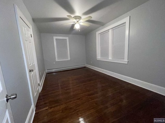 556 Willow Ave, Lyndhurst, NJ 07071