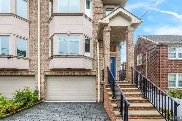 366 Aurora Ave, Cliffside Park, NJ 07010