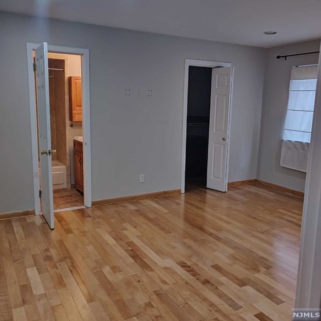 505 Teal Plz, Secaucus NJ  07094-2217 exterior