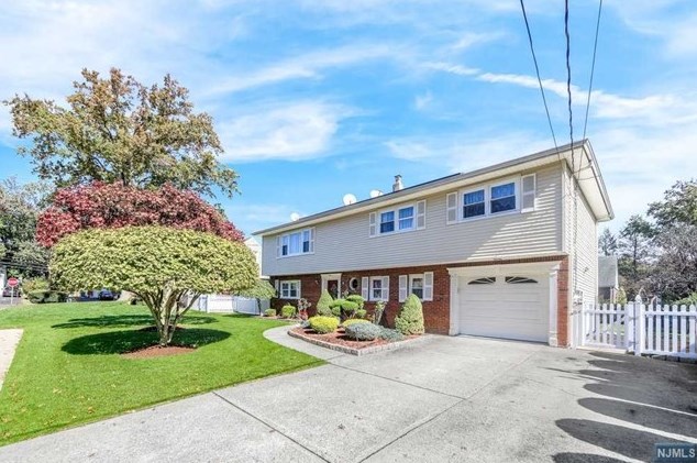 335 Charles St, N Milford, NJ 07646