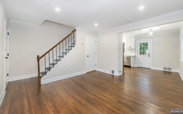 26 Howard St, Lodi NJ  07644-1411 exterior
