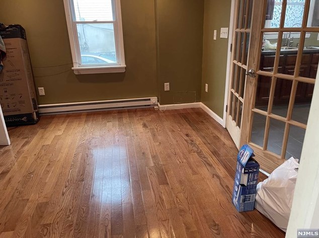 373 S 19th St, Newark, NJ 07103