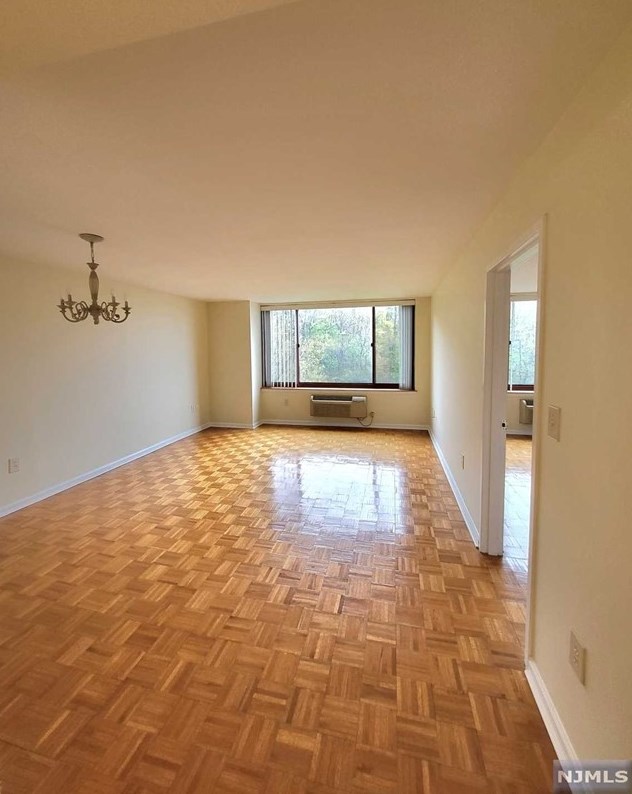 100 Old Palisade Rd, West Fort Lee NJ 07024-7064 exterior