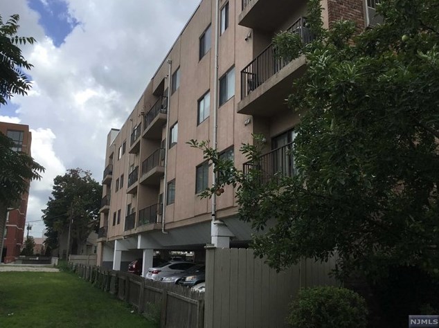 280 Union St #304, Hackensack, NJ 07601
