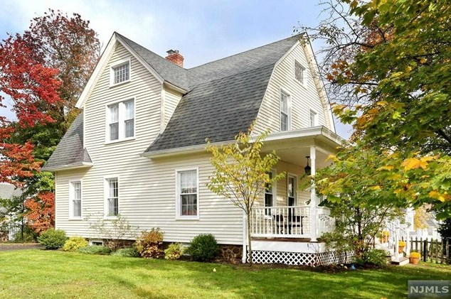201 Walton St, Ridgewood, NJ 07450