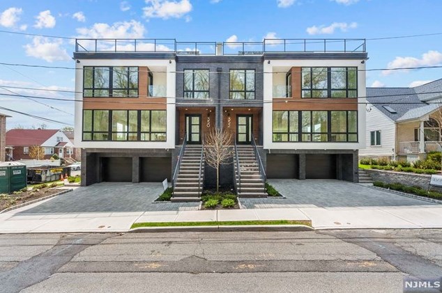 352 New York Ave, West Fort Lee, NJ 07024