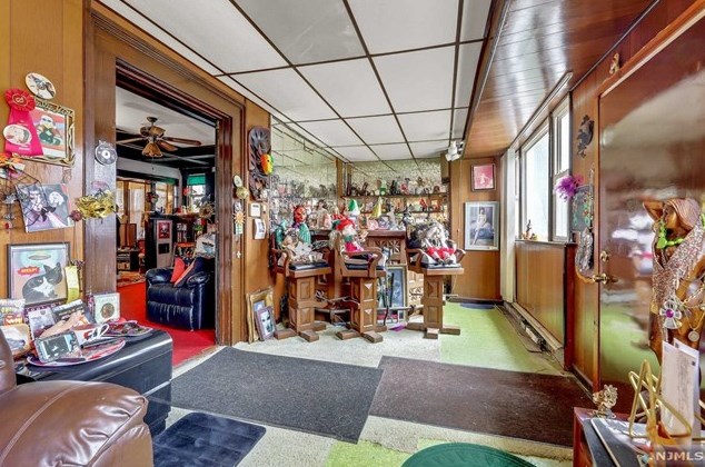 459 Edgewood Pl, Rutherford, NJ 07070-2607