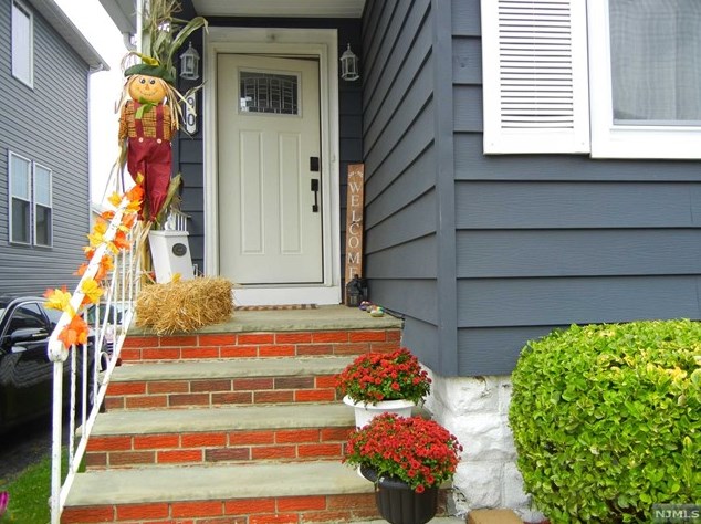 90 Union Pl, North Arlington, NJ 07031