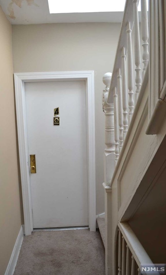 180 Lincoln Pl, Outwater, NJ 07026