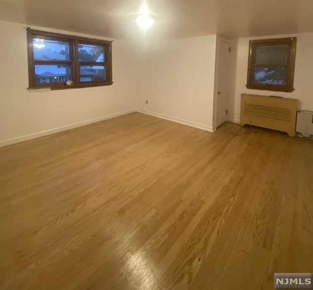 105 E 7th St #2, Clifton, NJ 07011
