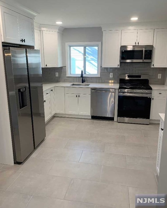 229 10th St, Wood-Ridge, NJ 07075