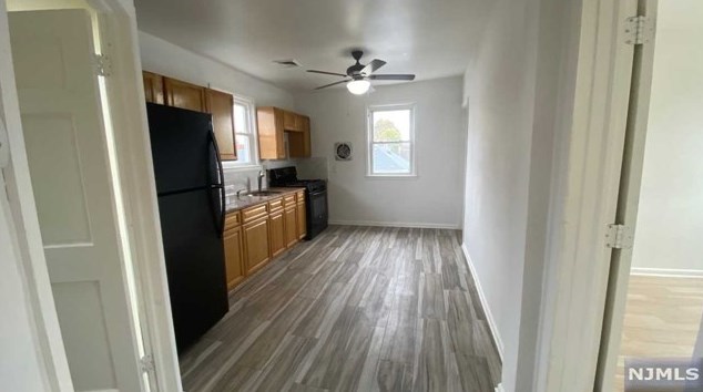 52 14th Ave, Elmwood Park, NJ 07407