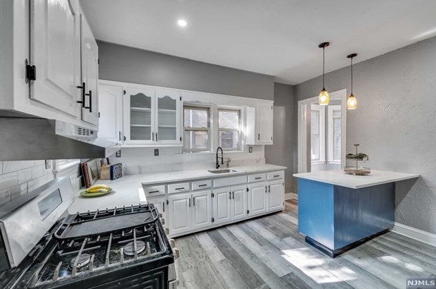 411 William St, East Orange, NJ 07017