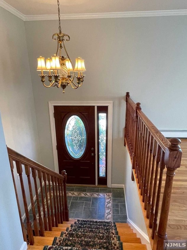 59 Alpine St #2, Outwater, NJ 07026