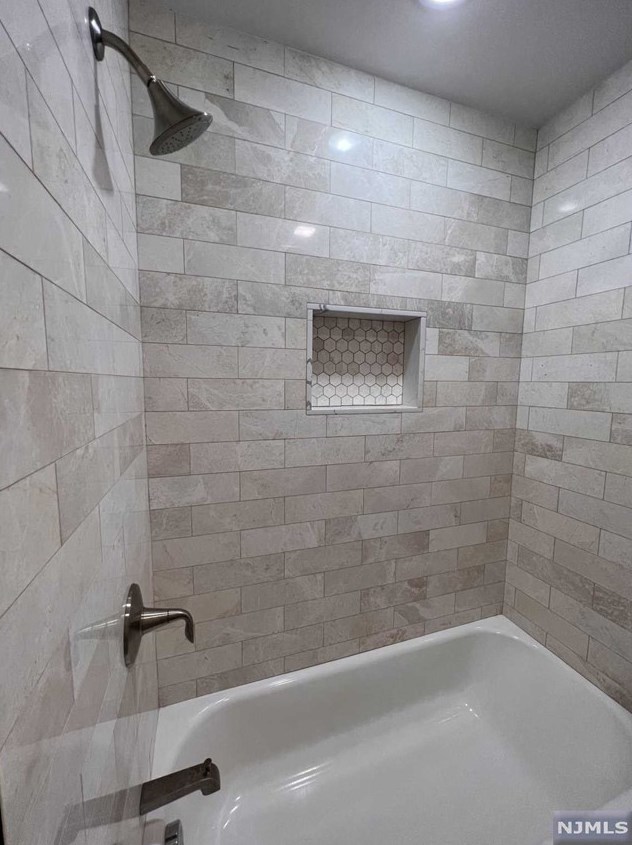 416 Lawton Ave, Cliffside Park NJ  07010-1902 exterior