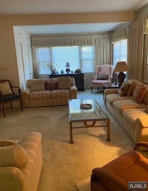 60 Walter Ave, Hasbrouck Heights, NJ 07604