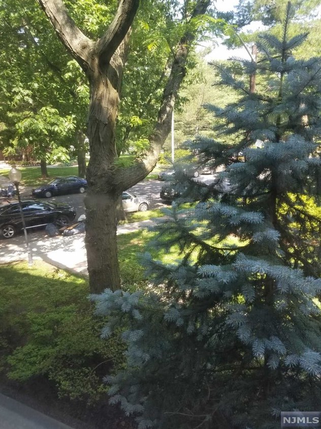 3050 Edwin Ave #2a, West Fort Lee, NJ 07024