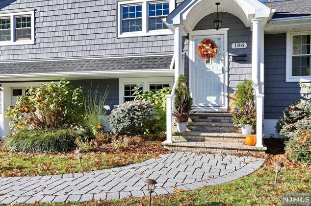 186 Delmar Ave, Ridgewood, NJ 07452