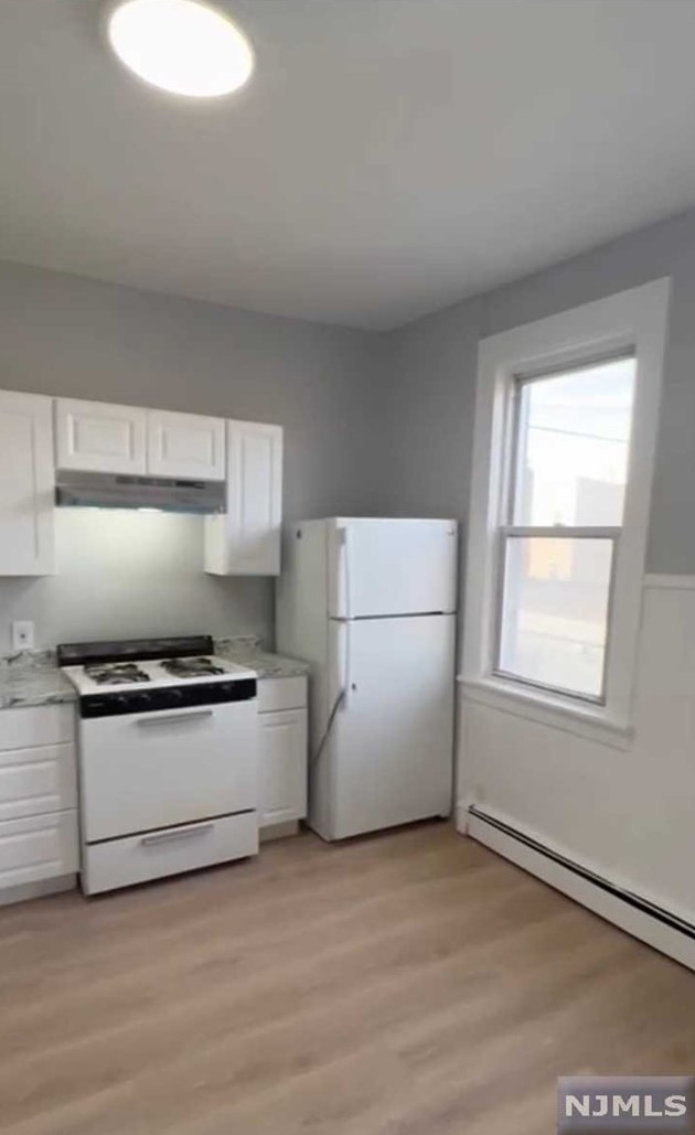 95 Jewell St, Outwater, NJ 07026