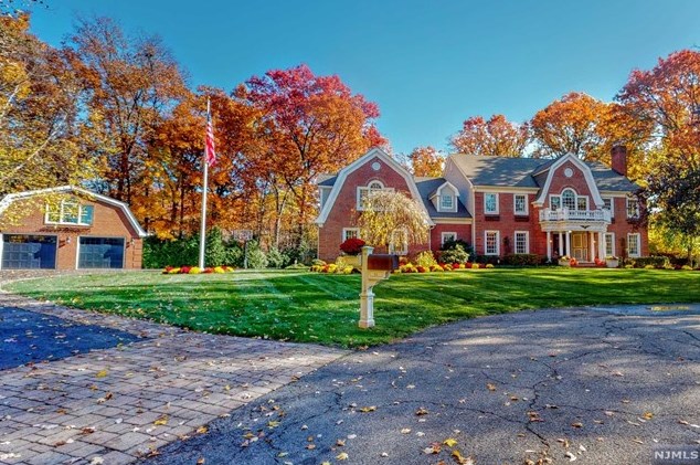106 Kaitlyn Ln, Wyckoff, NJ 07481-1589