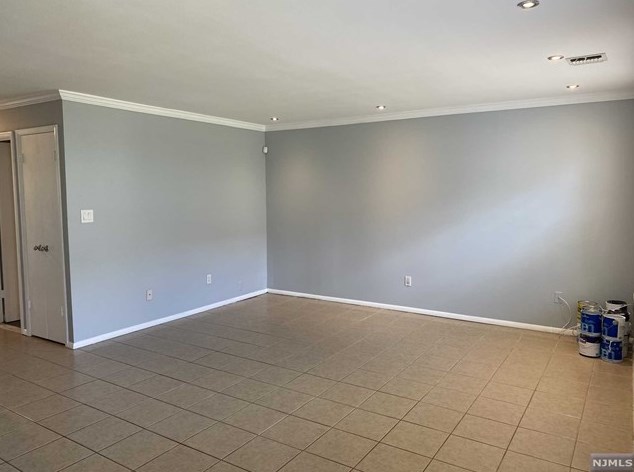 41 Coriander Way, Englewood, NJ 07631