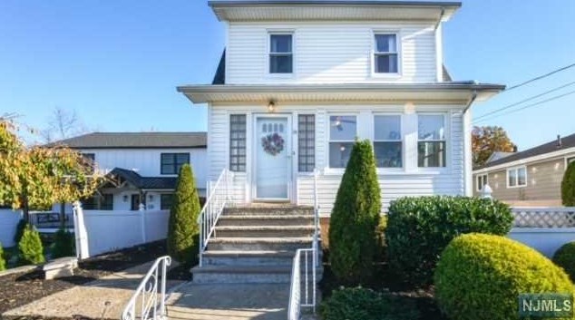 74 Charter Oak St, Wood-Ridge, NJ 07075