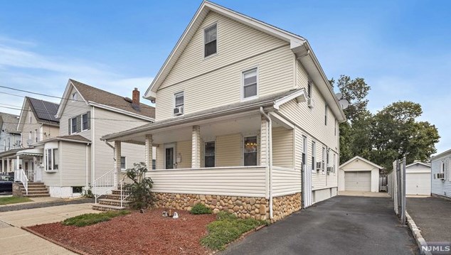 121 Washington St, Lodi NJ  07644-3202 exterior