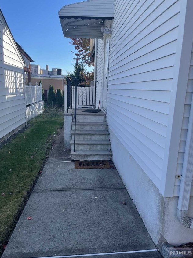 124 Stefanic Ave #2nd, Elmwood Park, NJ 07407