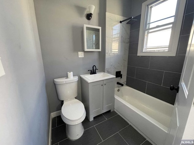 12 Rosa Parks Blvd #1, Paterson, NJ 07524
