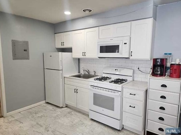63 E Main St #9, Bogota, NJ 07603
