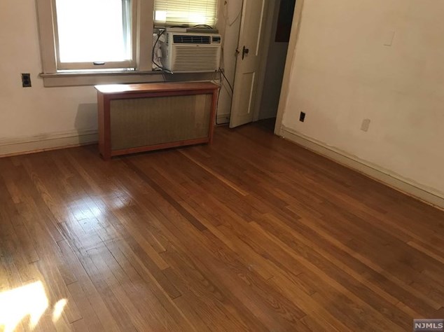 18 Center St #2nd Fl, Little Ferry, NJ 07643