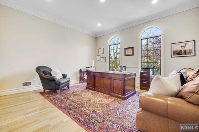 372 Woodland St, Englewood NJ  07631-2027 exterior