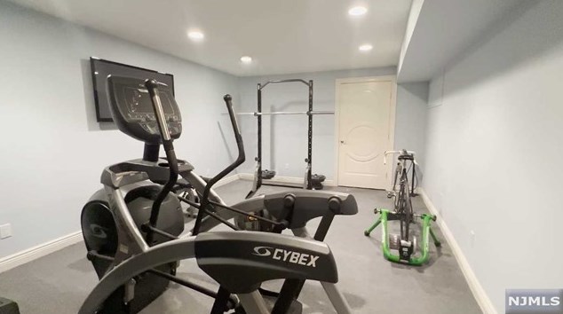 372 Woodland St, Englewood NJ  07631-2027 exterior