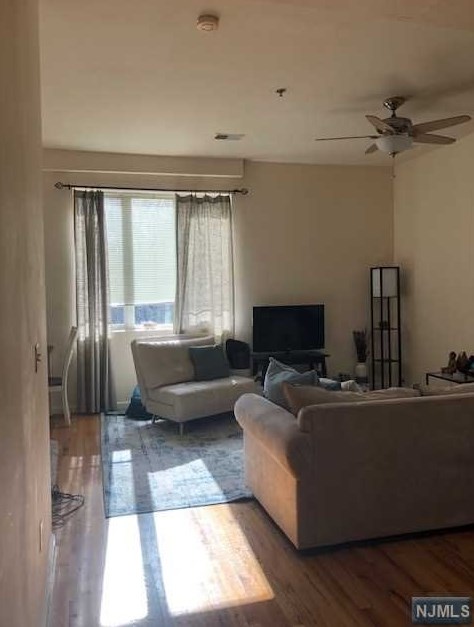 151 Valley Rd #1, Montclair, NJ 07042