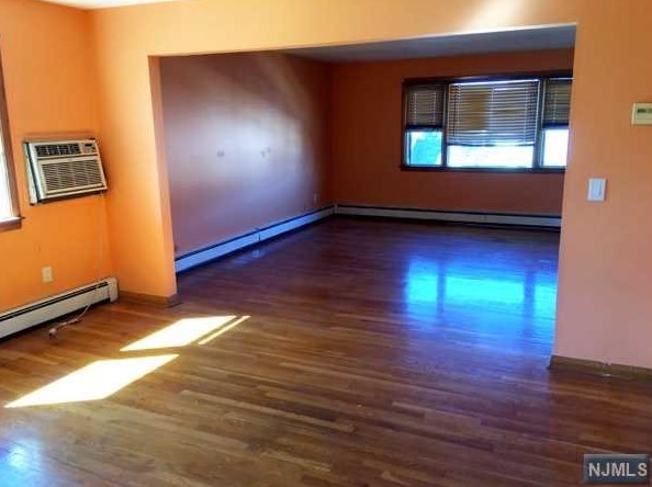 276 4th St #2nd Fl, Saddle Brook, NJ 07663