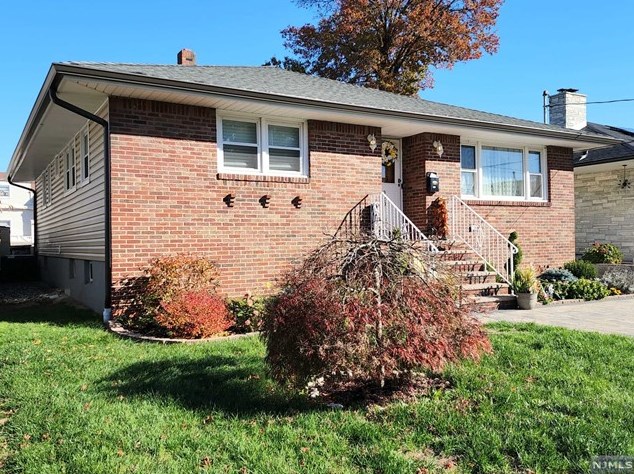 320 Congress St, Saddle Brook, NJ 07663-4610