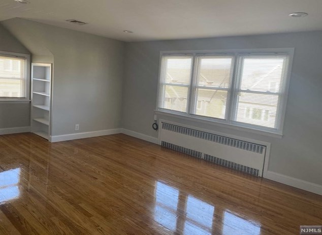 298 Wallington Ave #2, Wallington, NJ 07057