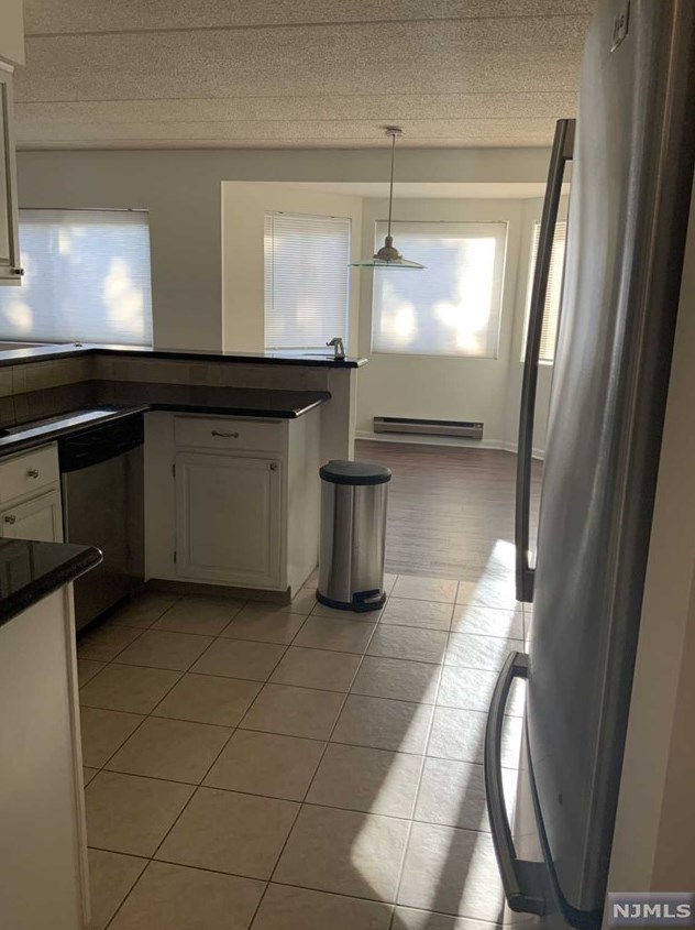 290 Anderson St Apt 5c, Hackensack, NJ
