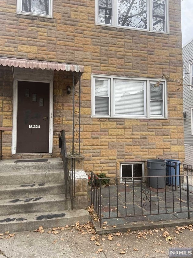 398 Fulton Ave #2 Fl, Jersey City, NJ 07305