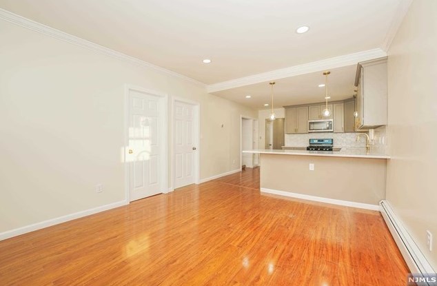 23 Taft Ave #2nd Fl, West Paterson, NJ 07424