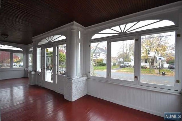 137 2nd Ave, Westwood, NJ 07675