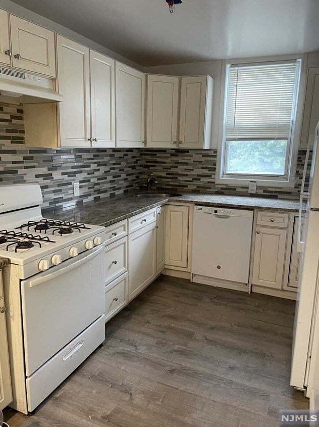 241-243 Teaneck Rd #3, Ridgefield Park, NJ 07660