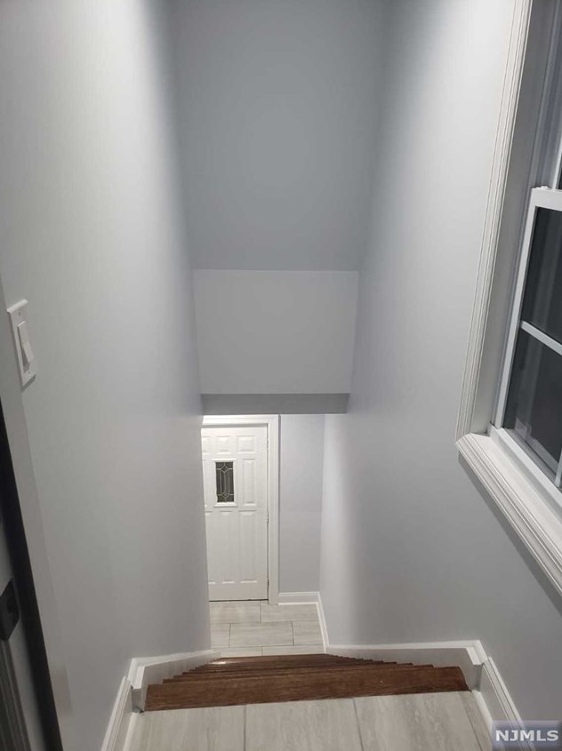 178 Hill St #2, Midland Pk, NJ 07432