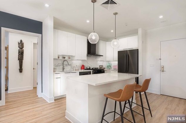 52 Taylor Pl #203, South Orange, NJ 07079