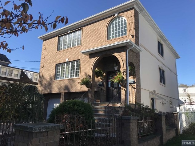 121 Ivy St #2, Kearny, NJ 07032