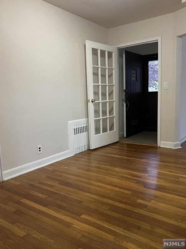 530 Broad Ave #1, Englewood, NJ 07631