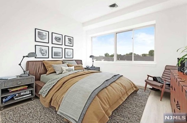 2 Executive Dr #815, West Fort Lee, NJ 07024